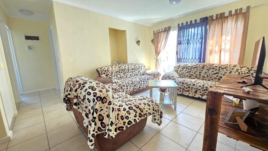 2 Bedroom Property for Sale in Strand Central Western Cape